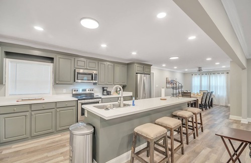 Clinton Casa | NEW! Charming Southern Retreat Near Historic Downtown
