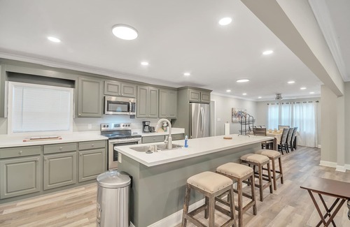 Clinton Casa | NEW! Charming Southern Retreat Near Historic Downtown