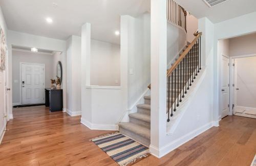 Acworth Casa | New Charming Surburban Retreat 12 mins to Lakepoint