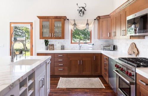 Park City Casa | New! Chef’s Kitchen, 15 min to Deer Valley Gondola 2.6ac Privacy, Hot tub, Sauna