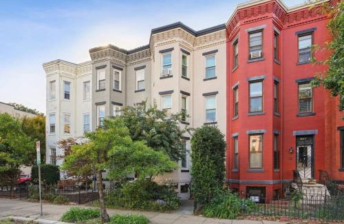 Cardozo Apartamento | NEW Classy Dupont-Logan Apt Parking