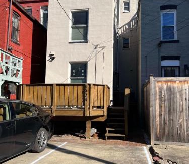 Cardozo Apartamento | NEW Classy Dupont-Logan Apt Parking