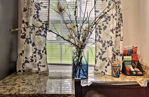 Roswell Casa | NEW! Clean, Cozy & Custom Family Home 25 Mi to ATL