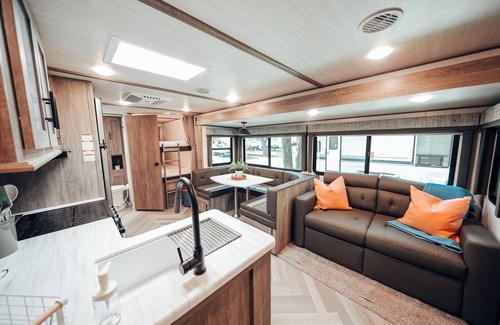 Lakeview Casa | NEW! Clementine's at the Lake--Camping Oasis