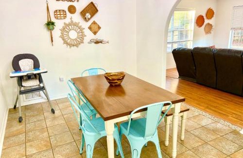 Navarre Casa | New! Close To Beach, Cozy, New beds & Family Friendly