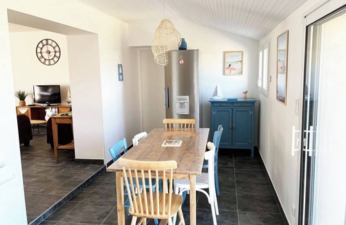 Les Conches Casa | NEW, close to the beach! Charming family home - 9 pers