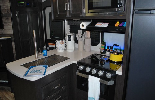 North Topsail Beach Casa | NEW - Coastal Comfort Awaits at RV by the Sea