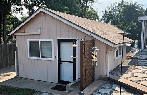 Littleton Cabaña | New - Colorado Surf Shack Studio in Littleton with AC