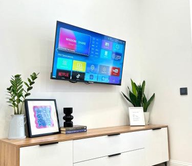 Almaty Apartamento | New Comfortable Apartment next to Mega Center shopping mall