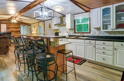 New Concord Casa | New Concord Vacation Rental Near Kentucky Lake