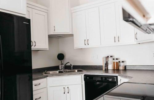 Logan Casa | NEW CONDO Cache Valley 3BR 2BA - Sleeps 7