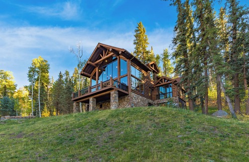 Mountain Village Casa | New Construction Mountain views 4 Bedroom Hot Tub!