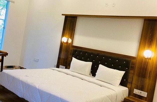 Ramnagar Hotel | New Corbett Hotel and Resort