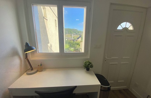 Orsay Apartamento | New Cosy studio in the center of Orsay close to transportation