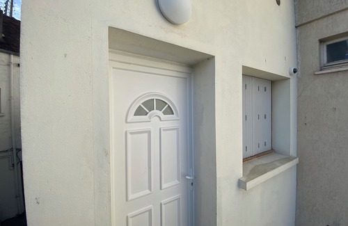Orsay Apartamento | New Cosy studio in the center of Orsay close to transportation