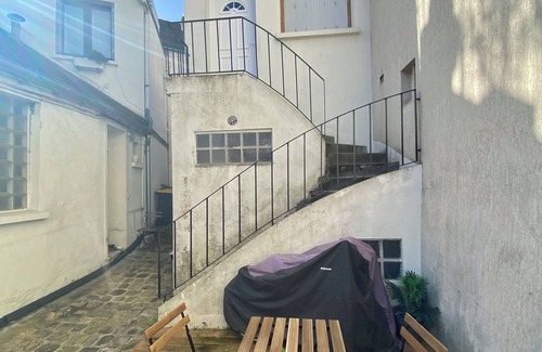 Orsay Apartamento | New Cosy studio in the center of Orsay close to transportation