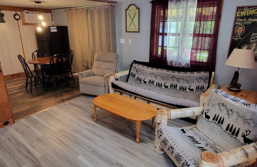 Benton Apartamento | New Cottage 5 at the King Creek Lodge and Marina