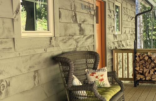 Highlands Cabaña | New, cottage on 30 acres, next to serene Nat'l Forest & beautiful Shortoff Mtn.