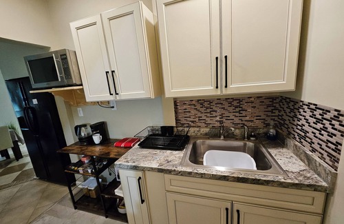 Lawrenceville Apartamento | New Cottage style basement home in Lawrenceville