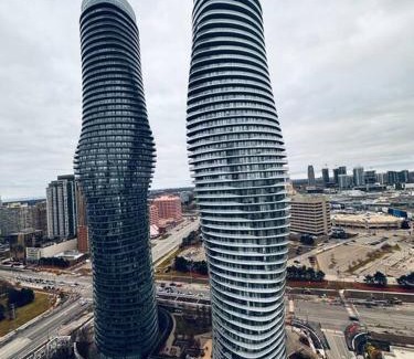 Downtown Mississauga Apartamento | New Cozy 2bed 2bath Condo
