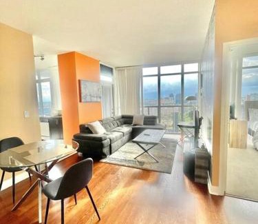 Downtown Mississauga Apartamento | New Cozy 2bed 2bath Condo