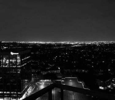 Downtown Mississauga Apartamento | New Cozy 2bed 2bath Condo