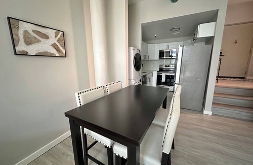 Albany Apartamento | NEW Cozy Apt Bright + Modern W/D