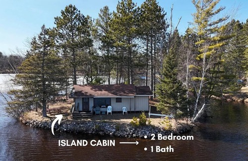Tomahawk Cabina | New! Cozy Cabin on a Private Island