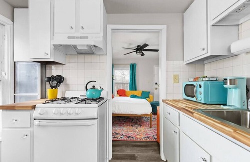 Neenah Apartamento | NEW|Cozy|Chic|Historic|Studio