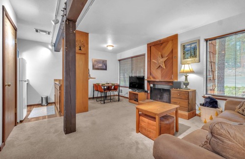 Bear Valley Condominio | NEW! Cozy Condo with Fireplace - Tamarack #3 by Bear Valley Vacation Rentals