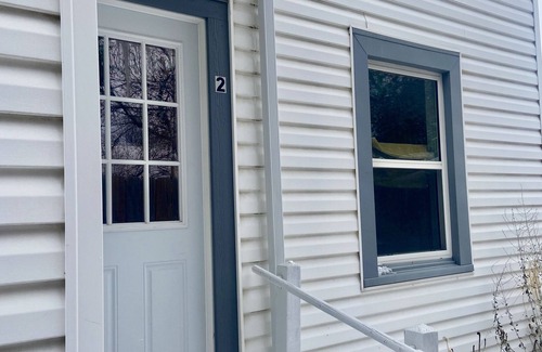 Livingston Cabaña | NEW! Cozy Cottage 2 Blocks from Yellowstone River