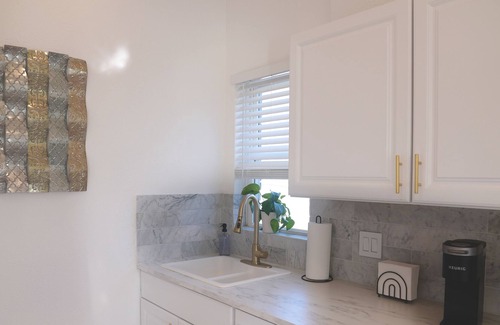 Southwest Garden Cabaña | New: Cozy Cottage Near The Hill