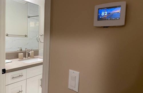 Rosemead Casa | New! Cozy Gated 3BR, 2BA Vacation Home