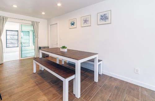 Crystal River Casa | NEW Cozy House 5 Min Three Sisters Springs