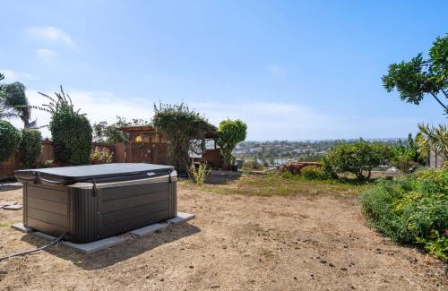 Point Loma Heights Casa | NEW Cozy Modern Home with Hot Tub and Ocean Views