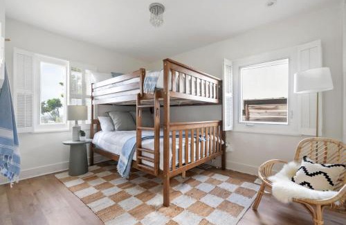 Point Loma Heights Casa | NEW Cozy Modern Home with Hot Tub and Ocean Views
