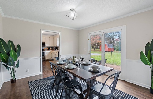 Murfreesboro Casa | ~ NEW ~ Cozy / Murfreesboro / Arcade Room / Getaway - Sleeps 8+