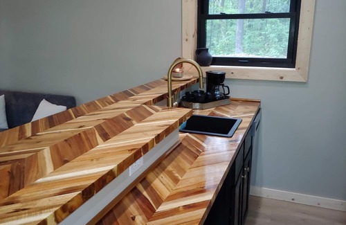 Means Cabina | New, Cozy, Secluded Cabin