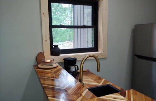 Means Cabina | New, Cozy, Secluded Cabin