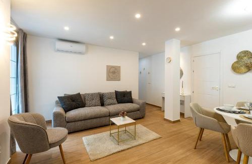 Sitio de Calahonda Apartamento | NEW cozy, spacious & modern apt, 100m from the beach, restaurants, bars