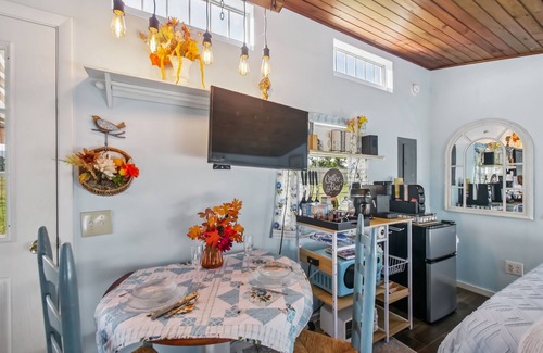 Mount Jackson Cabina | NEW! Cozy Tiny Home Retreat on Shenandoah Valley Farm