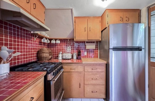Crockett Casa | New! Crocket retreat with view!
