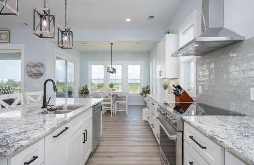 Beachwalk Casa | New Custom Built 5-Bedroom Coastal Retreat - Harbor Island, SC