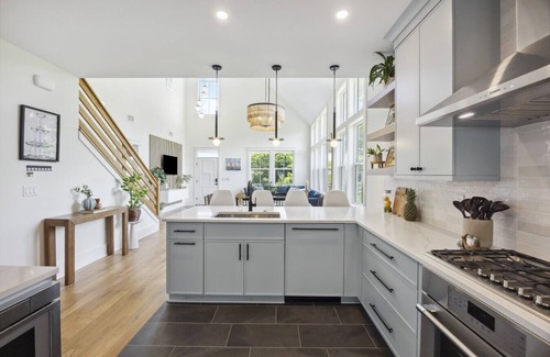 Charleston Casa | New Custom built 5 bedroom home-5 mins to Folly Beach
