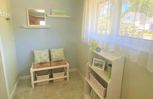 Ludington Cabaña | NEW Cute Cottage Walk to Beach/Downtown Ludington