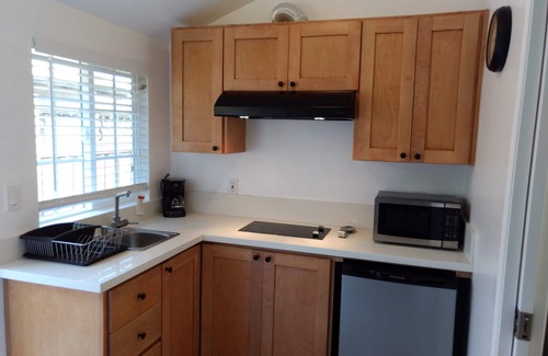 Westside Costa Mesa Apartamento | Nuevo estudio de diseño cerca de la playa
