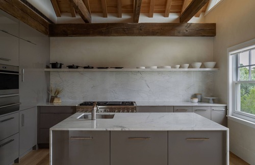 Napeague Casa | New Designer-Built Home with Private Beach