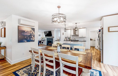 Kennebunk Casa | New, dog-friendly, custom-built home on 30 acres with firepit - near beaches
