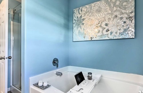 Summit Station Casa | NEW Elegant Home w/ Themed Rooms