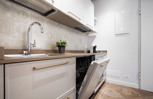 Brescia Antica Apartamento | Nuevo elegante apartamento de dos habitaciones en el centro de la ciudad.
